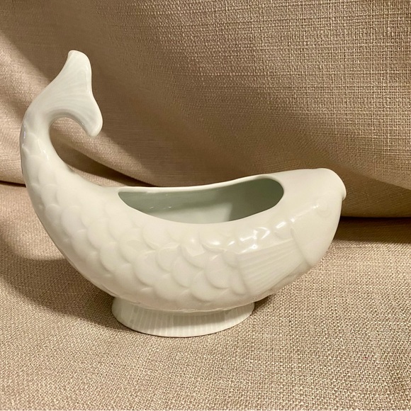 Vintage DANSK China (France) - White FISH SHAPE SAUCE GRAVY BOAT PITCHER - MINT - Picture 2 of 10